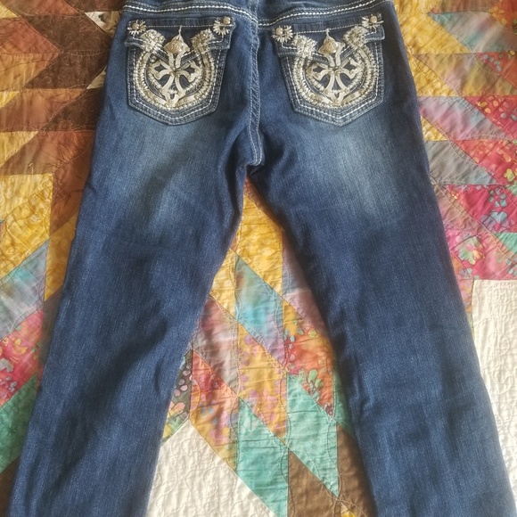 Demi conture capris - Picture 2 of 3